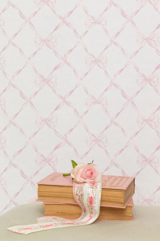 Faded Primrose Women LoveShackFancy Bow Standard Wallpaper Wallpaper | UAQ-819630